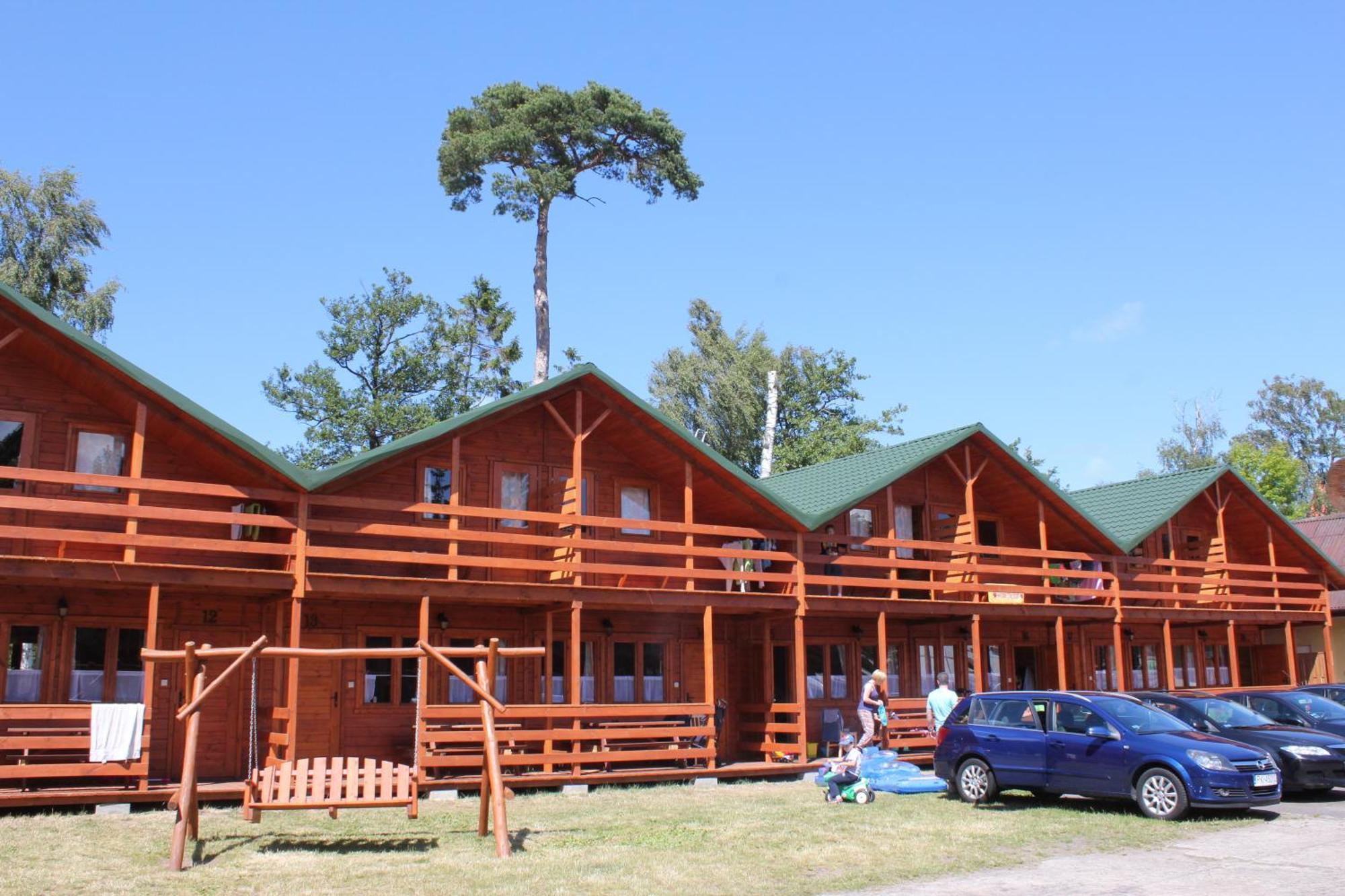 Mlodziezowy Domek Dla Grup Eldorado Mielno Centrum, 200M Od Morza Bagian luar foto