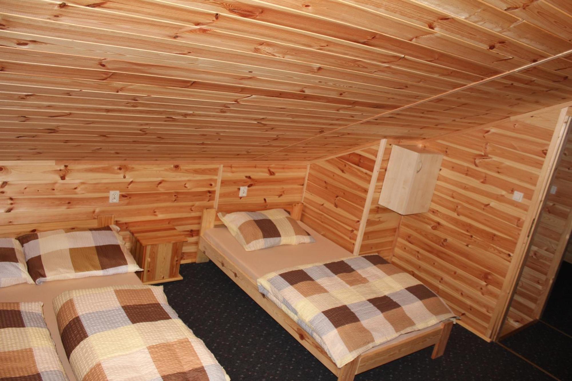 Mlodziezowy Domek Dla Grup Eldorado Mielno Centrum, 200M Od Morza Bagian luar foto